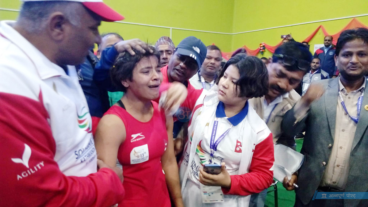 साग महिला कुस्तीमा संगीतालाई ऐतिहासिक स्वर्ण