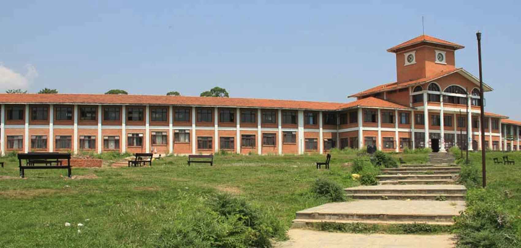 त्रिवि उपकुलपतिको कार्यकक्ष तोडफोड