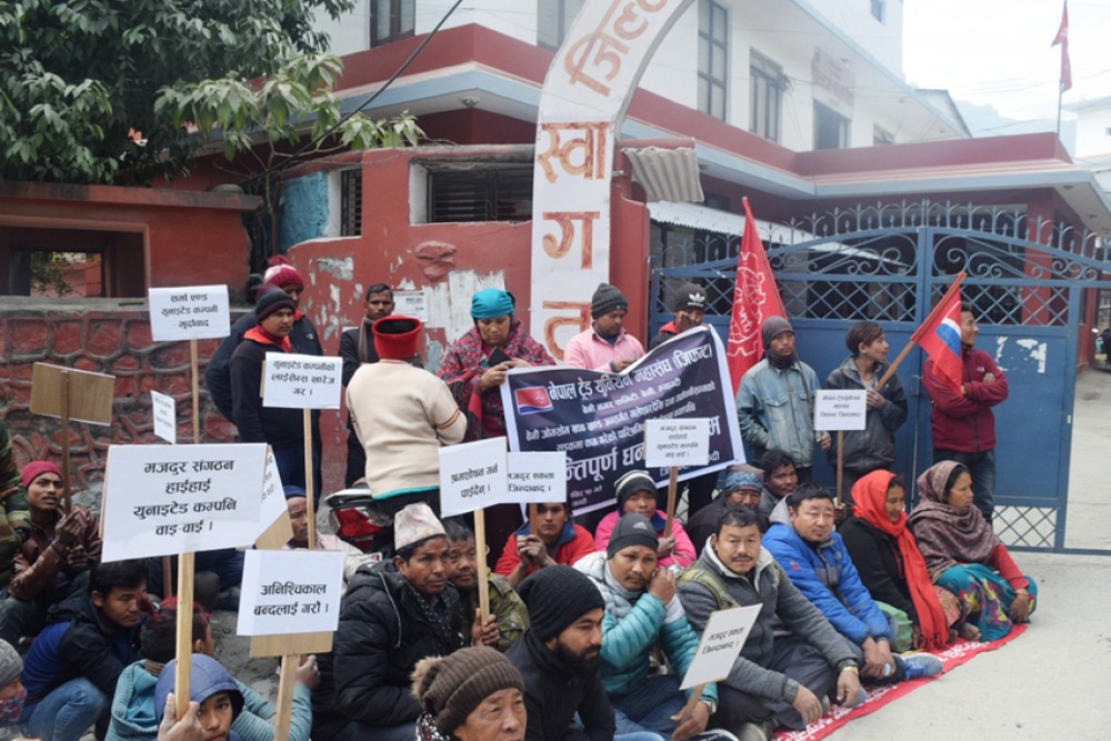 म्याग्दीमा ठेकेदारले ज्याला नदिएपछि मजदुरहरु आन्दोलित