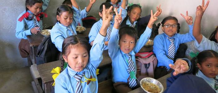 खाजा कार्यक्रमले विद्यार्थीमा उत्साह थपियो