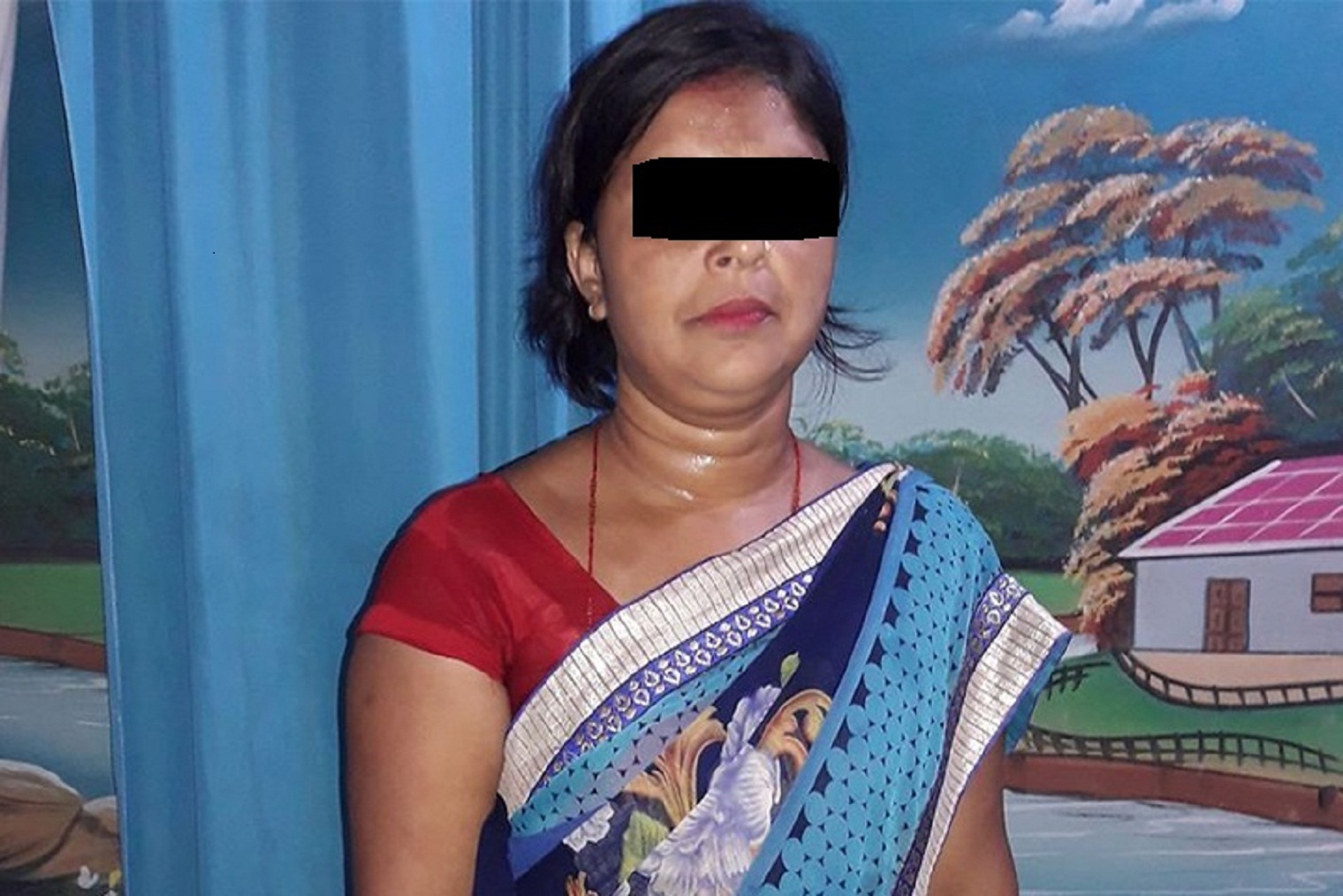 धनुषामा ६० हजारमै नक्कली लाइसेन्स बनाइदिने गिरोहकी नाइके पक्राउ