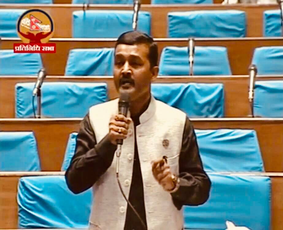 चीनबाट फर्काइएका नेपालीलाई संसद भवनमा राखौं : प्रदीप यादव