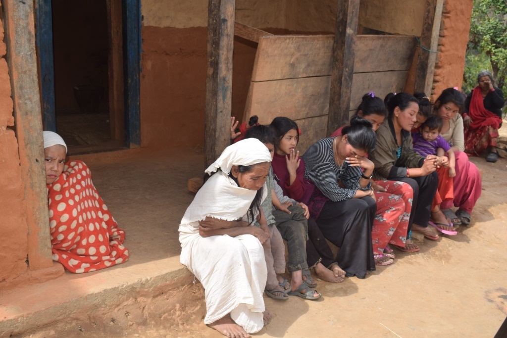 चन्दा उठाएर बाबुको काज–किरिया गर्दै ११ बर्षीय बालक