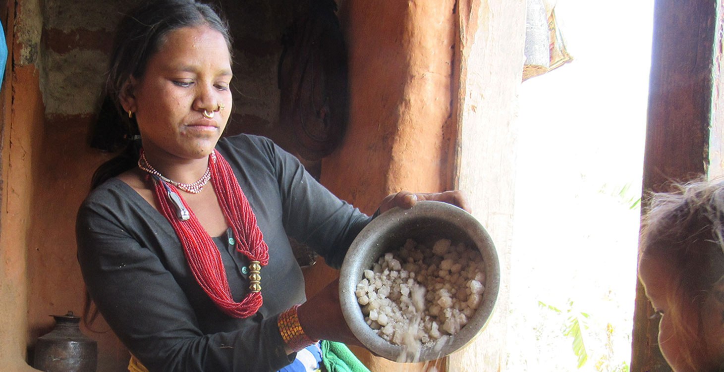 कैलालीमा अझैँपनि ढिके नुनको भर