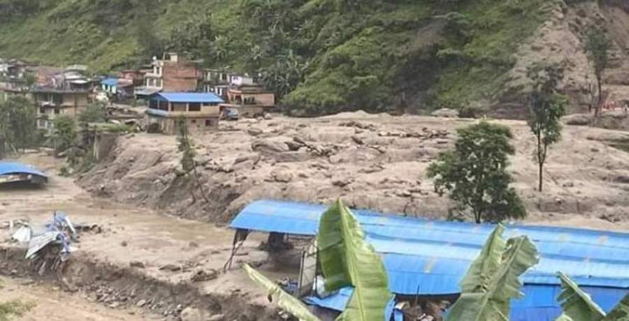 टोखामा पहिरो खस्दा जुम्ल्याहा दिदीबहिनीको ज्यान गयो