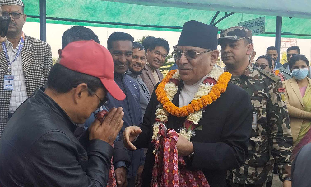 प्रधानमन्त्री प्रचण्ड धनगढीमा