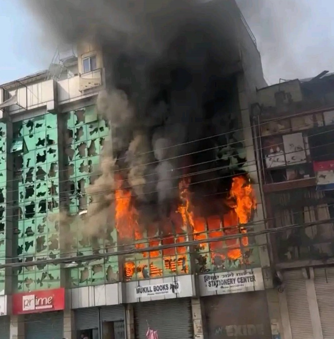राजावादीको आगजनीमा परी पत्रकार सुरेश रजकको मृत्यु