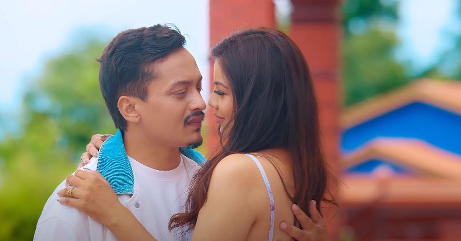 बबिताको निर्देशनमा ‘घर न घाटको’