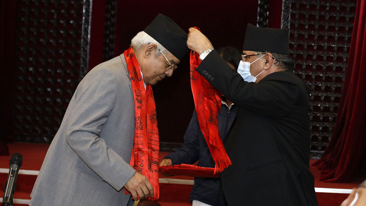 अब के हुन्छ वामदेवको सांसद पद ? यसो भन्छ सर्वोच्चको आदेशले