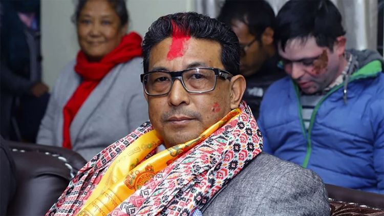 मुख्यमन्त्री गुरुङले विश्वासको मत लिने दिन दीपक मनाङे सम्पर्कविहीन