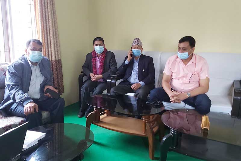 राष्ट्रियसभा सदस्यमा गठबन्धनको तर्फबाट डा. खिमलाल देवकोटाको उम्मेदवारी दर्ता