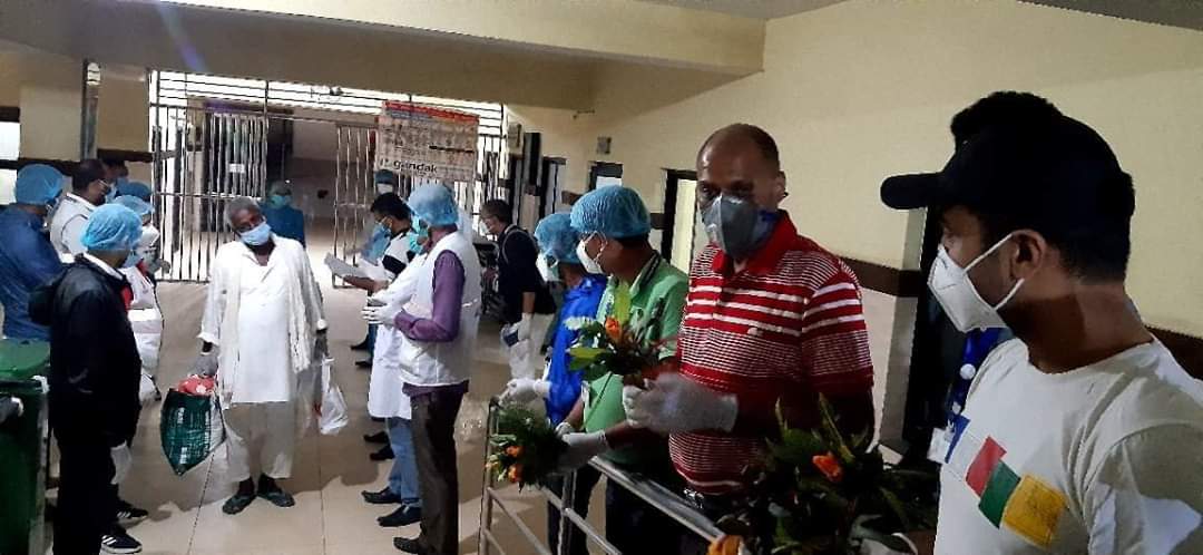थप २१ जना काेराेना संक्रमित निकाे भएर घर फर्किए
