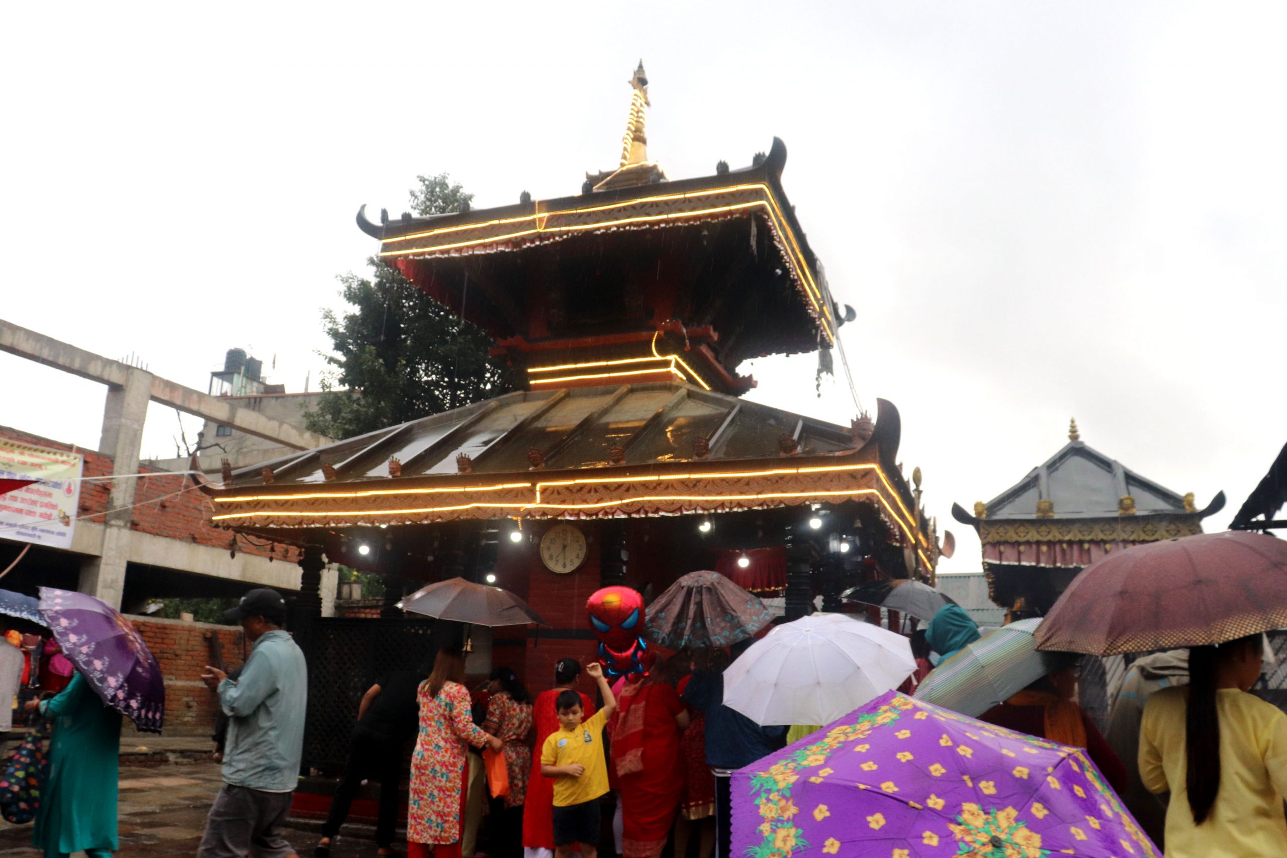 देशभरका शक्तिपीठहरुमा भक्तजनको घुइँचो