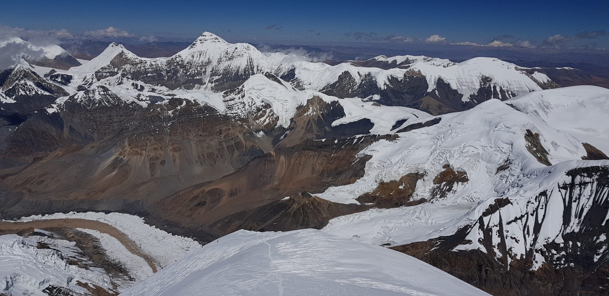 हिमपहिरामा हराएका चिनियाँ पर्यटकको शव भेटियो
