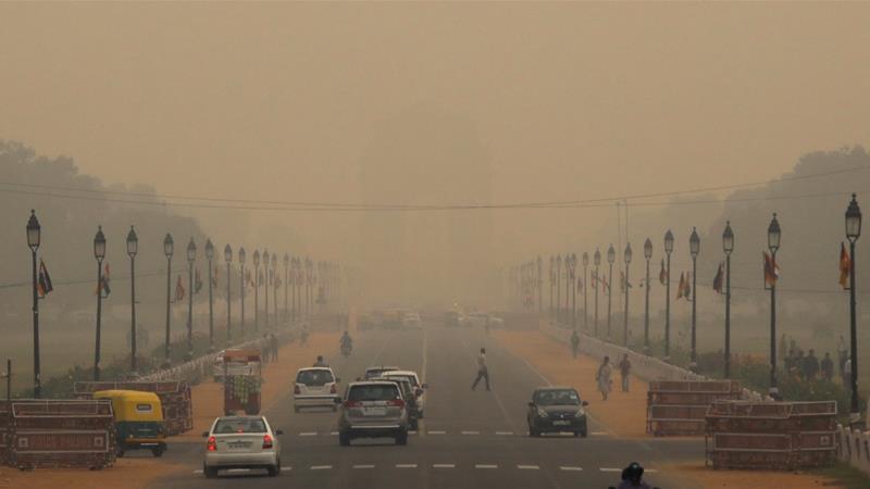 नयाँदिल्लीमा झनै बढ्यो प्रदुषण, वायु प्रदुषण खतराको स्थितिमा