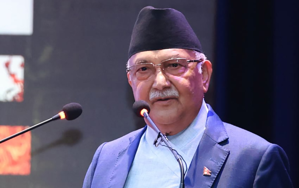 एमाले पोलिटव्यूरो बैठकमा ओलीको ब्रिफिङ: प्रचण्ड परिस्थिति भाँड्ने खेलमा छन्