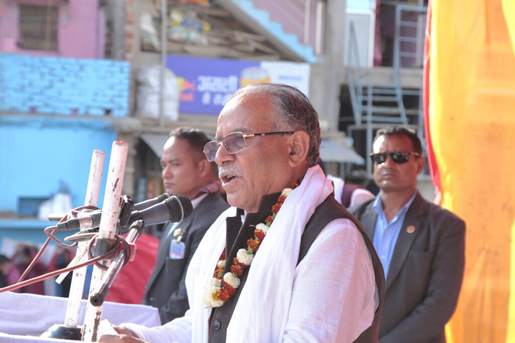 सरकारको गलत क्रियाकलापका कारण प्रतिगामी शक्तिहरुले टाउको उठाए : प्रचण्ड