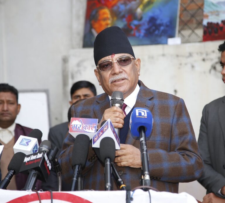 प्रचण्ड भन्छन्- कुलमानलाई हटाएर सरकारले गलत गर्‍यो
