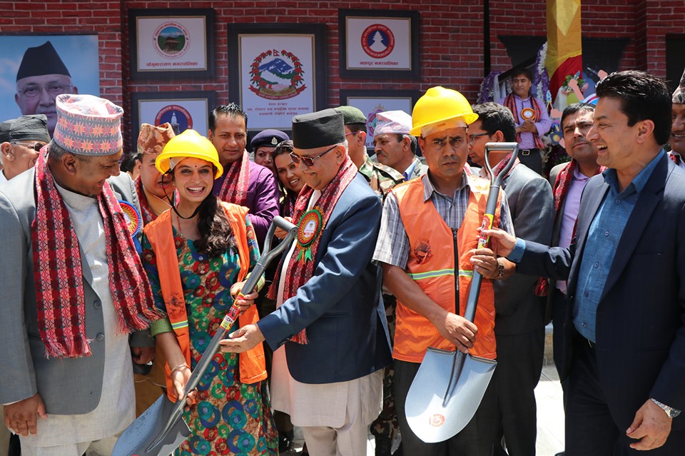 प्रधानमन्त्रीको गृह जिल्लामा छानो फेर्न एक अर्ब ३६ करोड विनियोजन