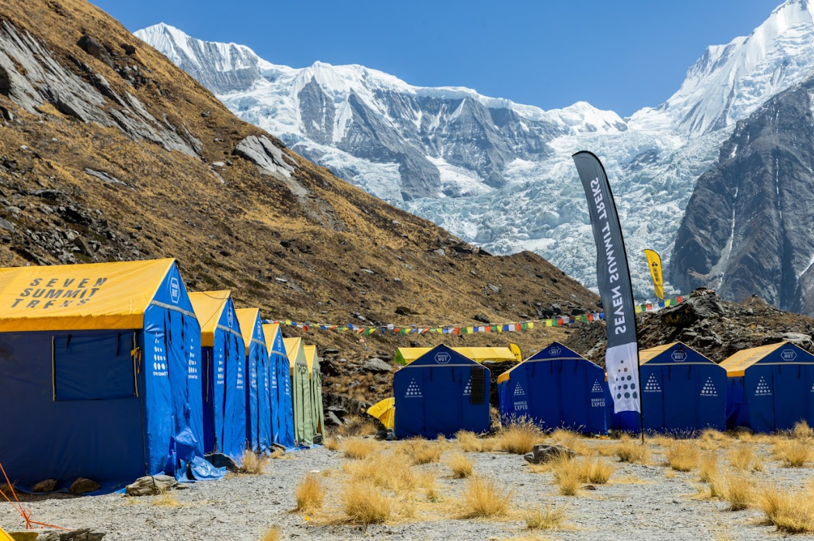 अन्नपूर्ण हिमालको आधार शिविर जान पर्यटकको चहलपहल (फोटो फिचर)