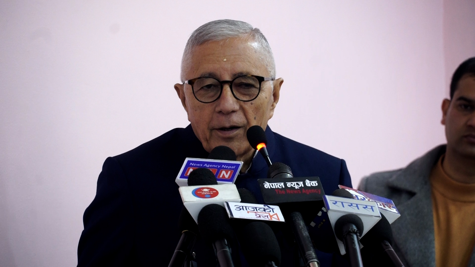 सरकार गठनका बेला गरिएका प्रतिबद्धता कार्यान्वयन गरिनुपर्छः नेता कोइराला