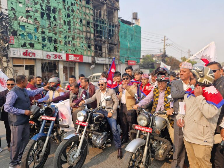राजावादीको भण्डाफोर गर्न एमालेको देशव्यापी मोटरसाइकल र्‍याली