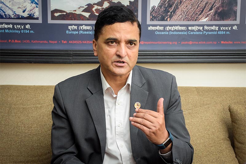 सत्ता गठबन्धन एमालेविरुद्धको आवेग मात्रै हो, आयू लामाे छैन : योगेश भट्टराई