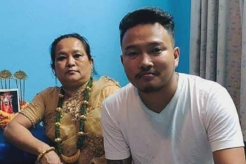 कमेडियन विक्की अग्रवाललाई मातृशोक