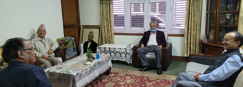 विपक्षी गठबन्धनको बैठक माधव नेपाल निवासमा