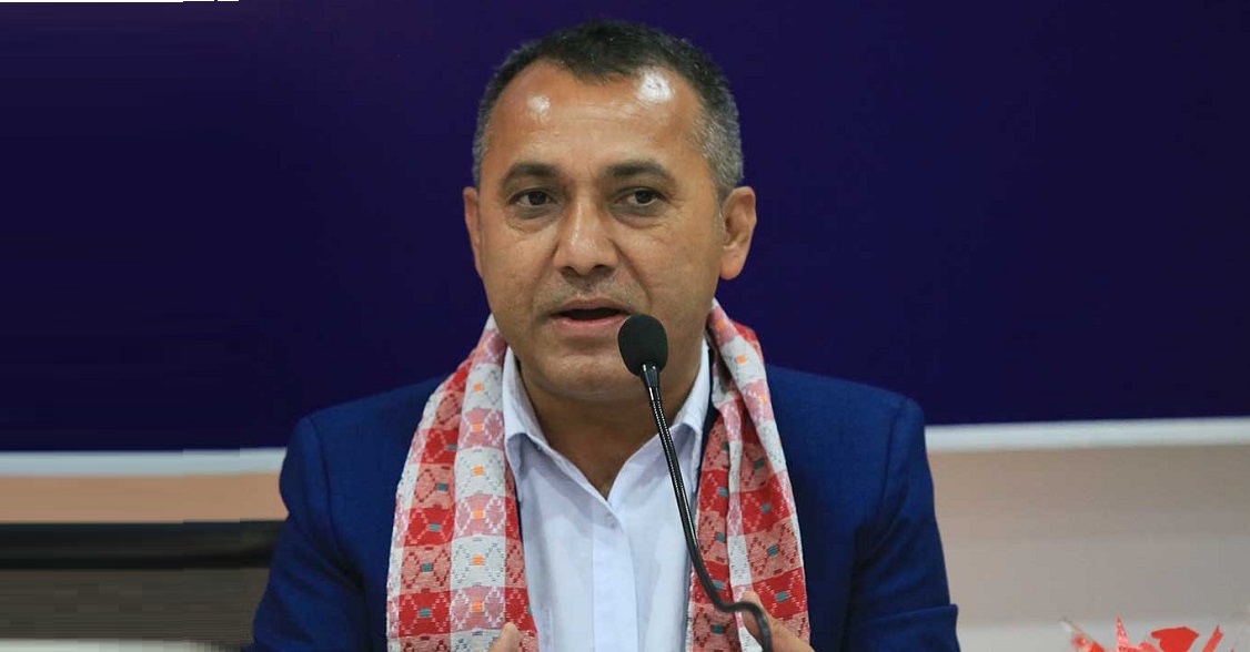 एमालेका युवा नेताहरुको हैसियत ‘दुनामा खाएर कुनामा बस्ने’सरह पनि छैन : महामन्त्री शर्मा