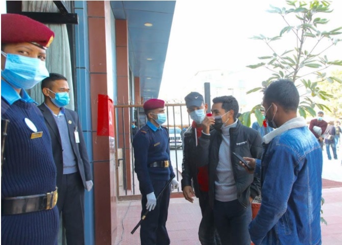 ओलीले सम्बोधन गर्ने कार्यक्रममा कालो मास्क लगाउनेलाई प्रवेश निषेध