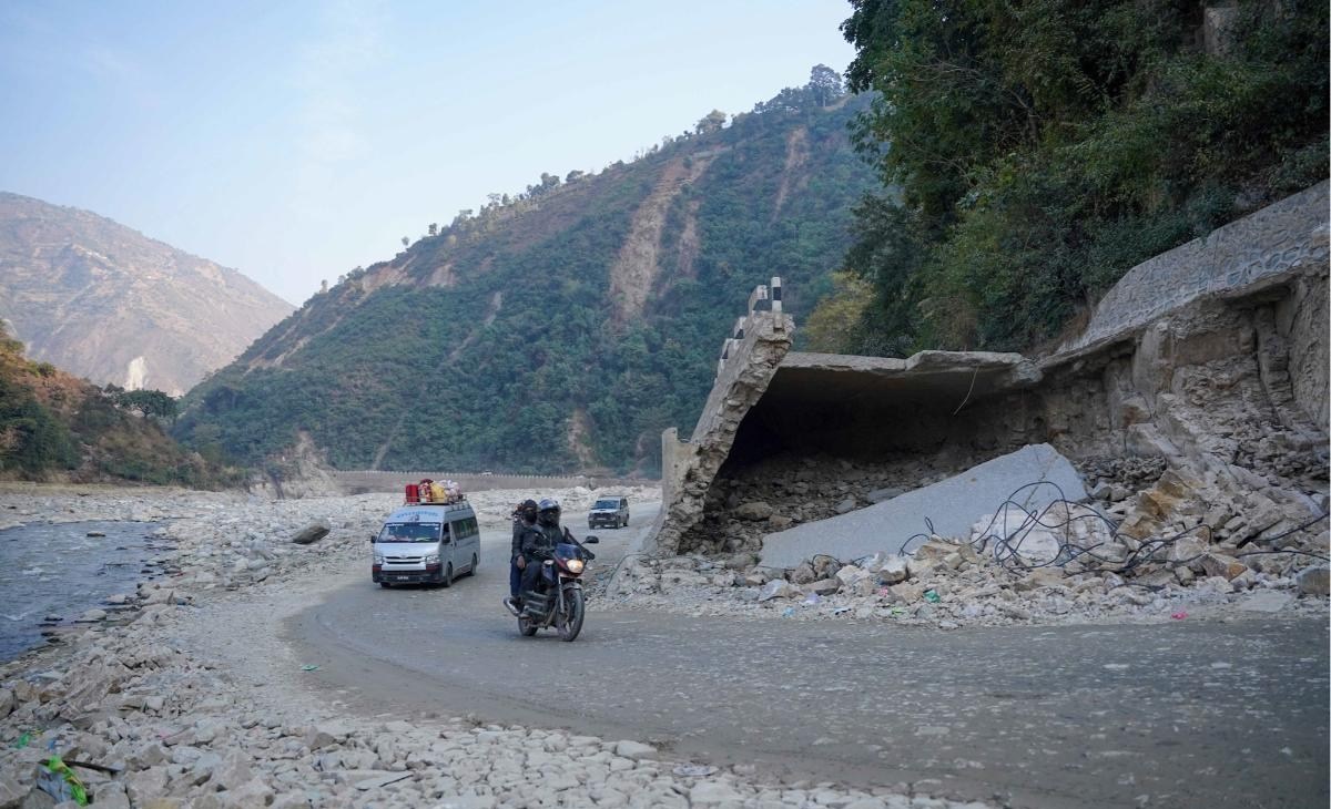 क्षतिग्रस्त बिपी राजमार्गको मर्मत सुरु