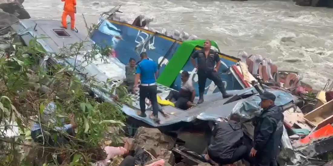आँबुखैरेनी दुर्घटनाः १४ जनाको शव निकालियो, ६ जना बेपत्ता