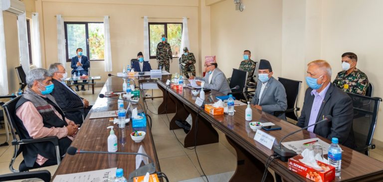 प्रधानमन्त्रीको उपस्थितिमा सीसीएमसीको बैठक सुरु