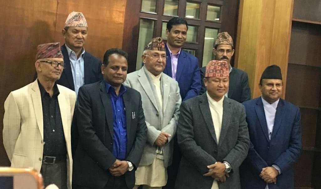 धरापमा पर्यो यी ४ मुख्यमन्त्रीको पद