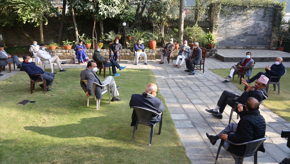 महन्थ–राजेन्द्रसँगको भेटपछि देउवाले बोलाए पदाधिकारी बैठक