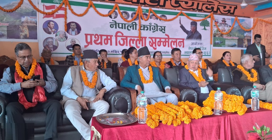 धर्मनिरपेक्ष बारे पार्टीमा छलफल गर्न सकिन्छ : देउवा