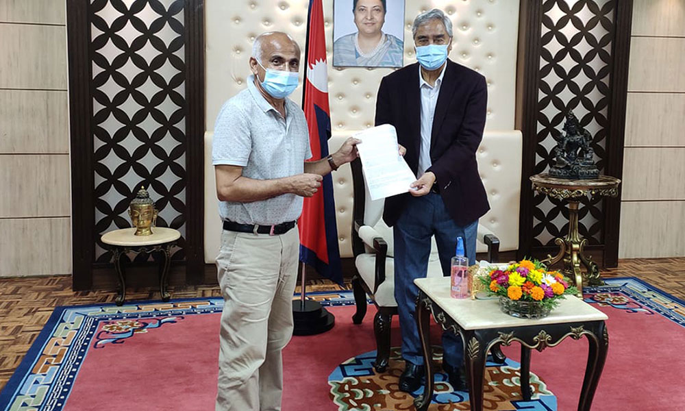 प्रधानमन्त्री देउवालाई भेटेर डा.केसीले भने, ‘फेरि अनसन बस्न नपरोस्'