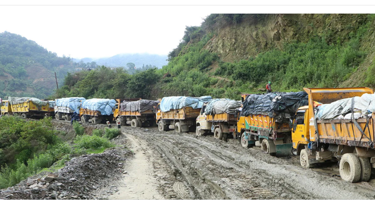 ककनीका स्थानीयबासिन्दा फेरि आन्दोलनमा, काठमाडौँको फोहरका गाडी बाटोमै रोकिए
