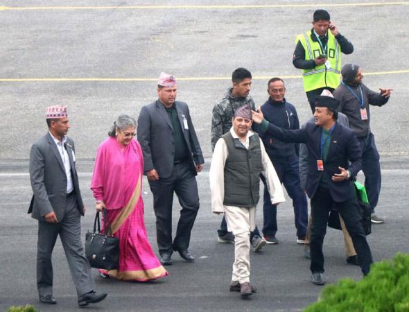 पूर्वराजा शाह दम्पती भारत प्रस्थान