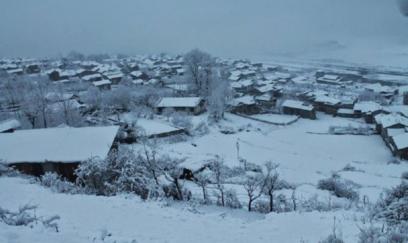 हुम्लामा हिमपातहुँदा जनजीवन प्रभावित