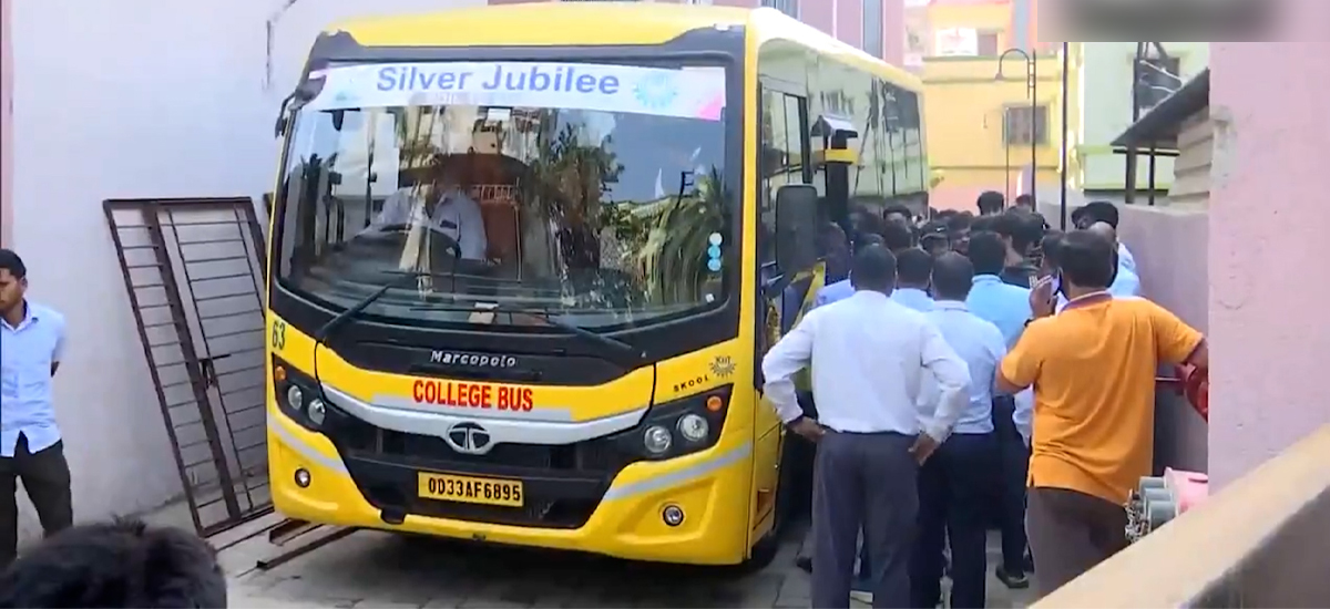 भारतमा नेपाली छात्राको मृत्यु : प्रशासनले विद्यार्थीलाई कलेजबाट निकालेर रेल स्टेशनमा पुर्‍यायो