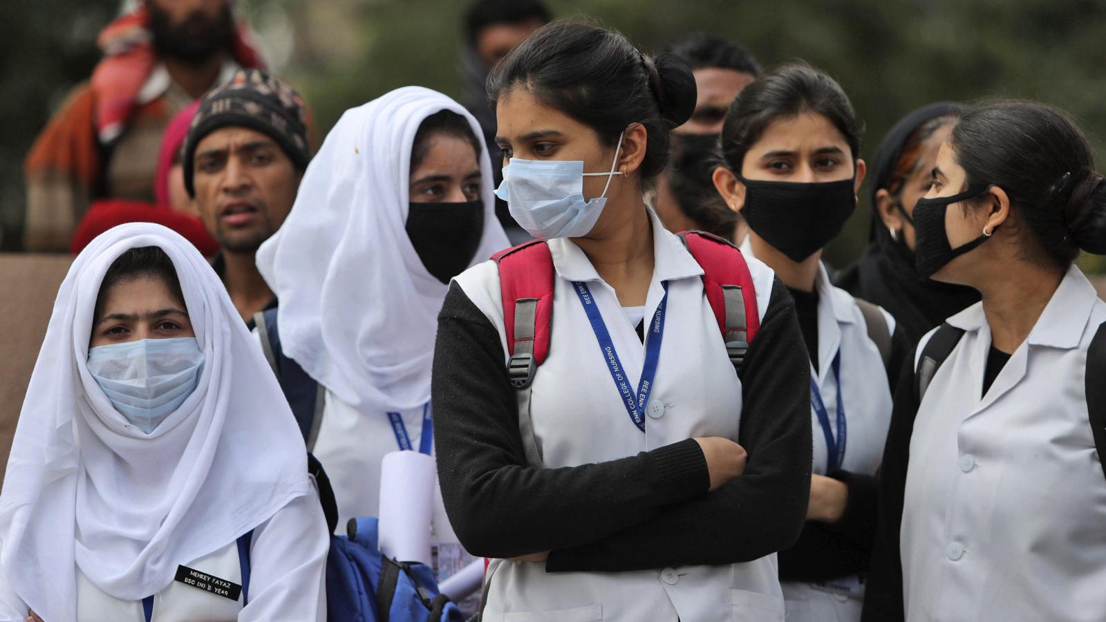 भारतमा लकडाउन खुकुलो भएपछि कोरोना आक्रामक, विज्ञहरुले लिए यस्तो चेतावनी