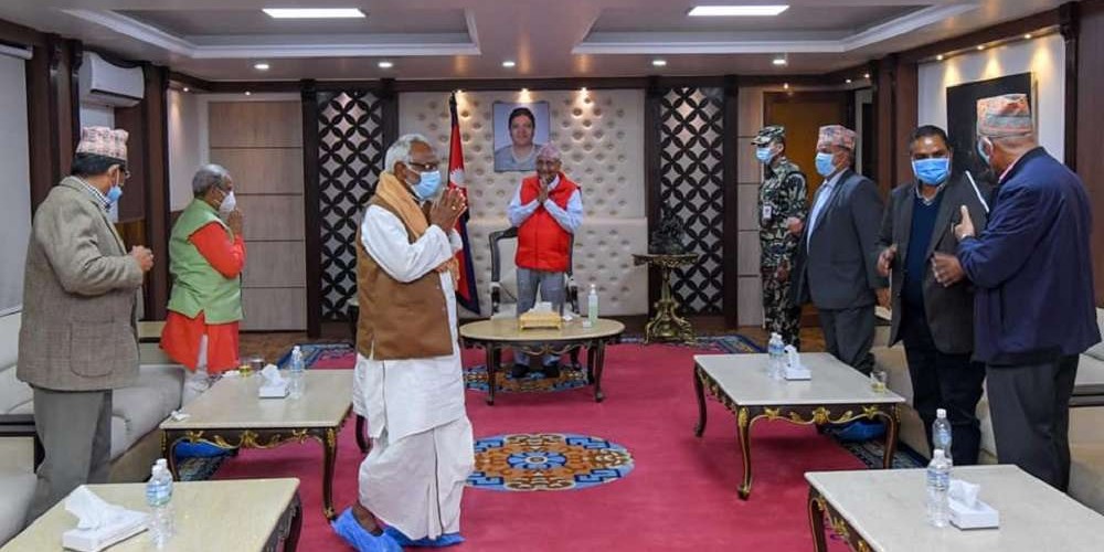 जसपामा ठाकुर र महतो सरकारका पक्षमा, ओलीको विरुद्धमा रहेका बाबुराम र उपेन्द्र अल्पमतमा