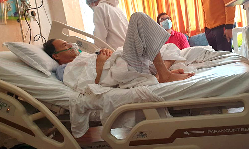 झलनाथ खनालको उपचार खर्च एमालेले व्यहोर्ने