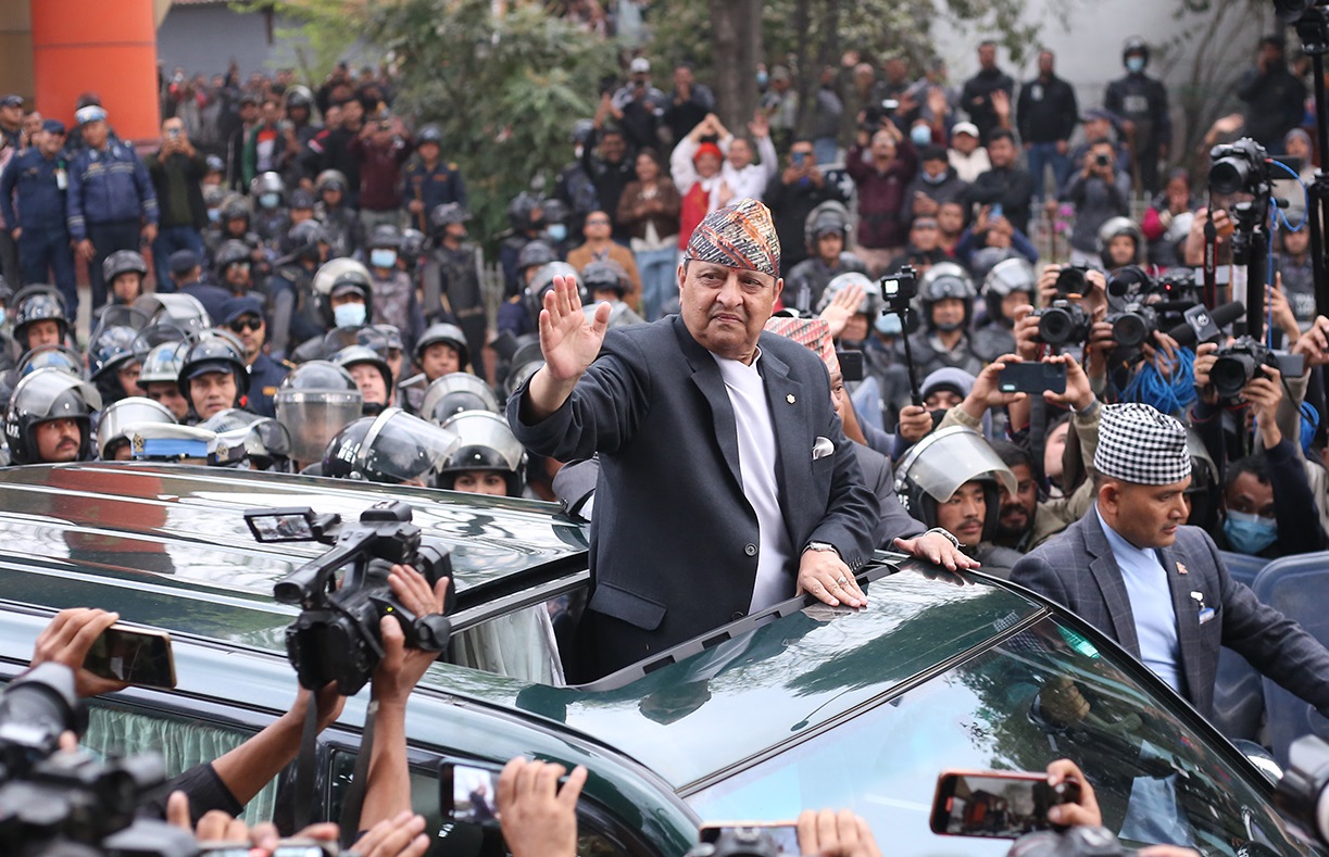 पूर्वराजा ज्ञानेन्द्र शाह गोरखनाथ र मनकामना जाने