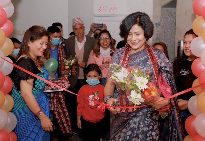 ‘प्लस सैलुन एण्ड मेकअप एकेडेमी’ सञ्चालनमा
