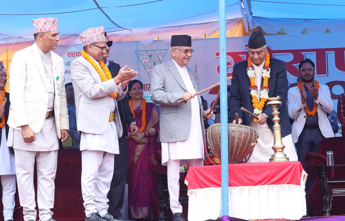 गौरा पर्वको कार्यक्रममा ‘मुर्दावाद’ को नारा लागेपछि प्रधानमन्त्री ओली र देउवाले के भने ?