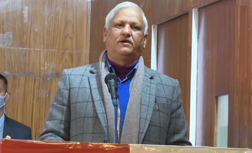 प्रचण्डले देशलाई अस्थिरतातर्फ धकेले : लेखराज भट्ट