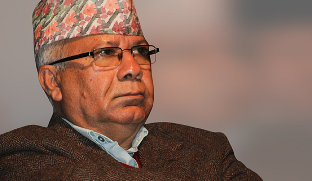 ओलीलाई सत्ताच्यूत गर्न  माधवकुमार नेपाल समूहका २१ सांसदले सामूहिक राजीनामा दिने तयारी